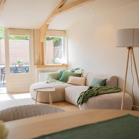 Westeindercabin, Rustige Locatie Maar Naast Amsterdam & Schiphol Holiday home *